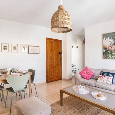 3 Bedrooms Seaview In Historical Center Apartment