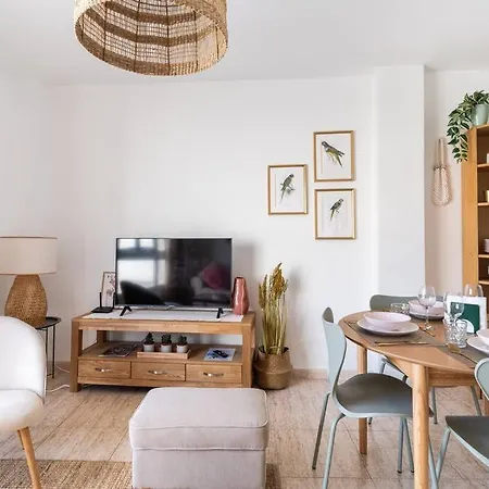 3 Bedrooms Seaview In Historical Center Apartment *