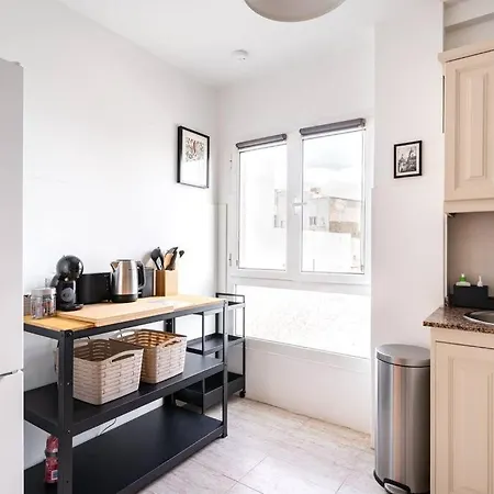 3 Bedrooms Seaview In Historical Center Apartment