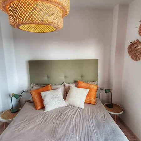 Apartment 3 Bedrooms Seaview In Historical Center
